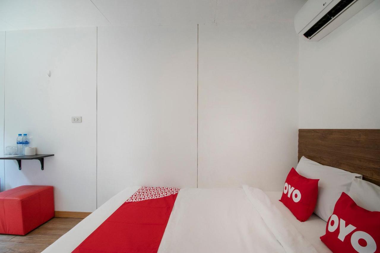 Oyo 673 Nice Sleep Box Hotel Чиангмай Экстерьер фото