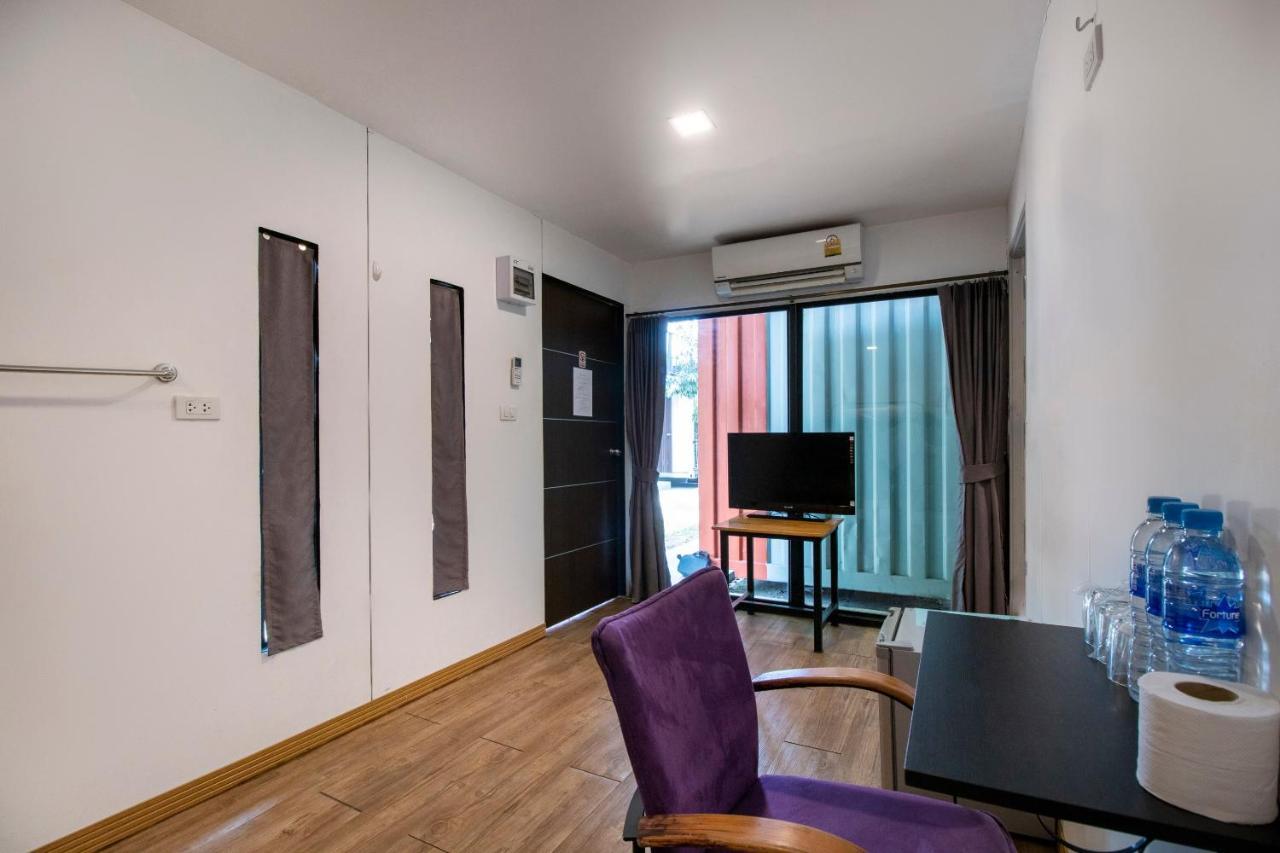 Oyo 673 Nice Sleep Box Hotel Чиангмай Экстерьер фото