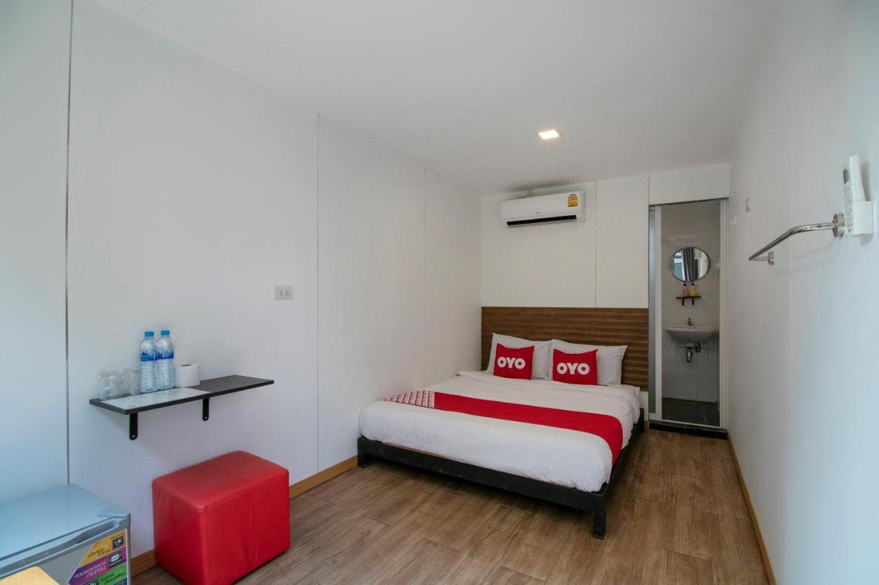 Oyo 673 Nice Sleep Box Hotel Чиангмай Экстерьер фото