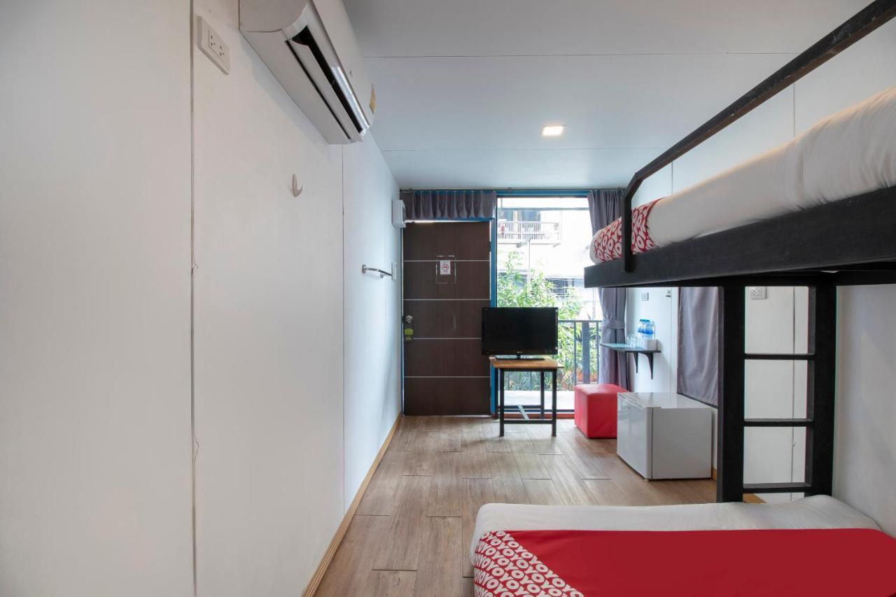 Oyo 673 Nice Sleep Box Hotel Чиангмай Экстерьер фото